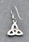 Preview: Rückseite mit Stempel von Keltische Trinity-Knoten Ohrringe aus 925er-Silber